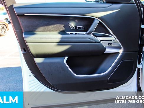 Used 2024 Land Rover Range Rover SE image 43