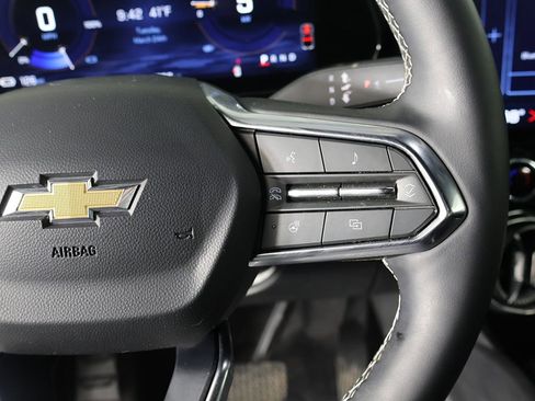 Used 2025 Chevrolet Blazer EV LT AWD/4WD image 37