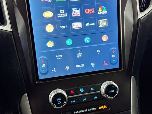 Used 2021 Ford Edge SEL image 27