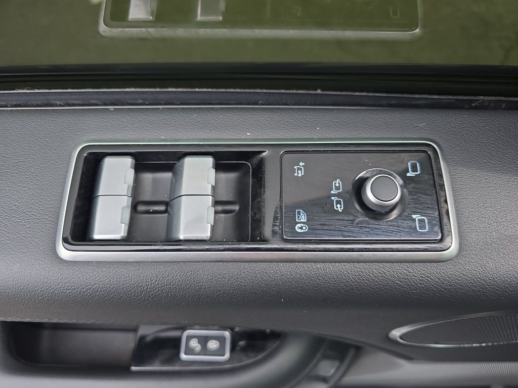 Used 2020 Land Rover Range Rover HSE AWD/4WD image 31