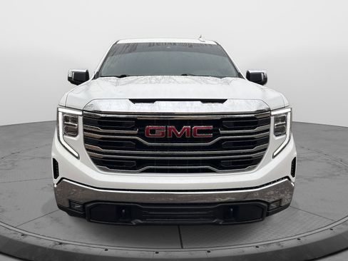 Certified 2024 GMC Sierra 1500 SLT image 2