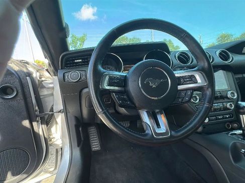 Used 2015 Ford Mustang Convertible w/ Equipment Group 051A RWD image 46