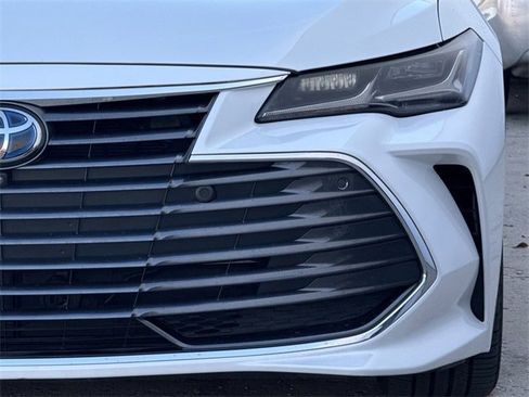 Used 2021 Toyota Avalon Limited w/ Advanced Safety Package image 8
