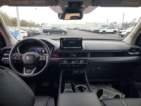 Used 2023 Honda Pilot Elite image 20
