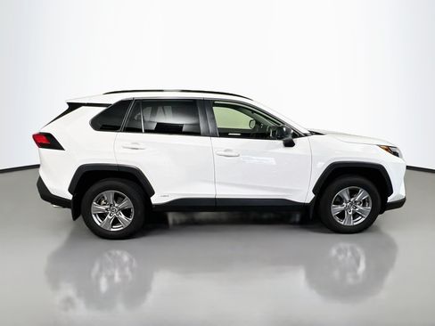 Used 2025 Toyota RAV4 LE AWD/4WD image 3