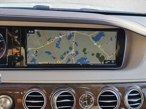 Used 2015 Mercedes-Benz S 550 Sedan image 12