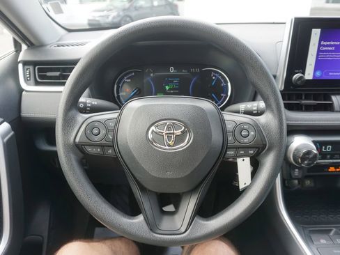 Certified 2025 Toyota RAV4 LE AWD/4WD image 3