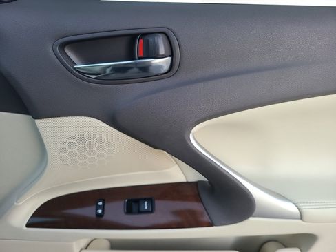 Used 2012 Lexus IS 350 image 23