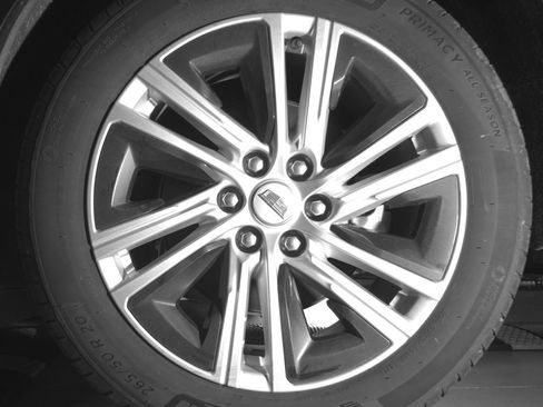 Certified 2024 Cadillac Lyriq Tech RWD image 11