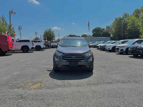 Used 2019 Ford EcoSport SE image 3