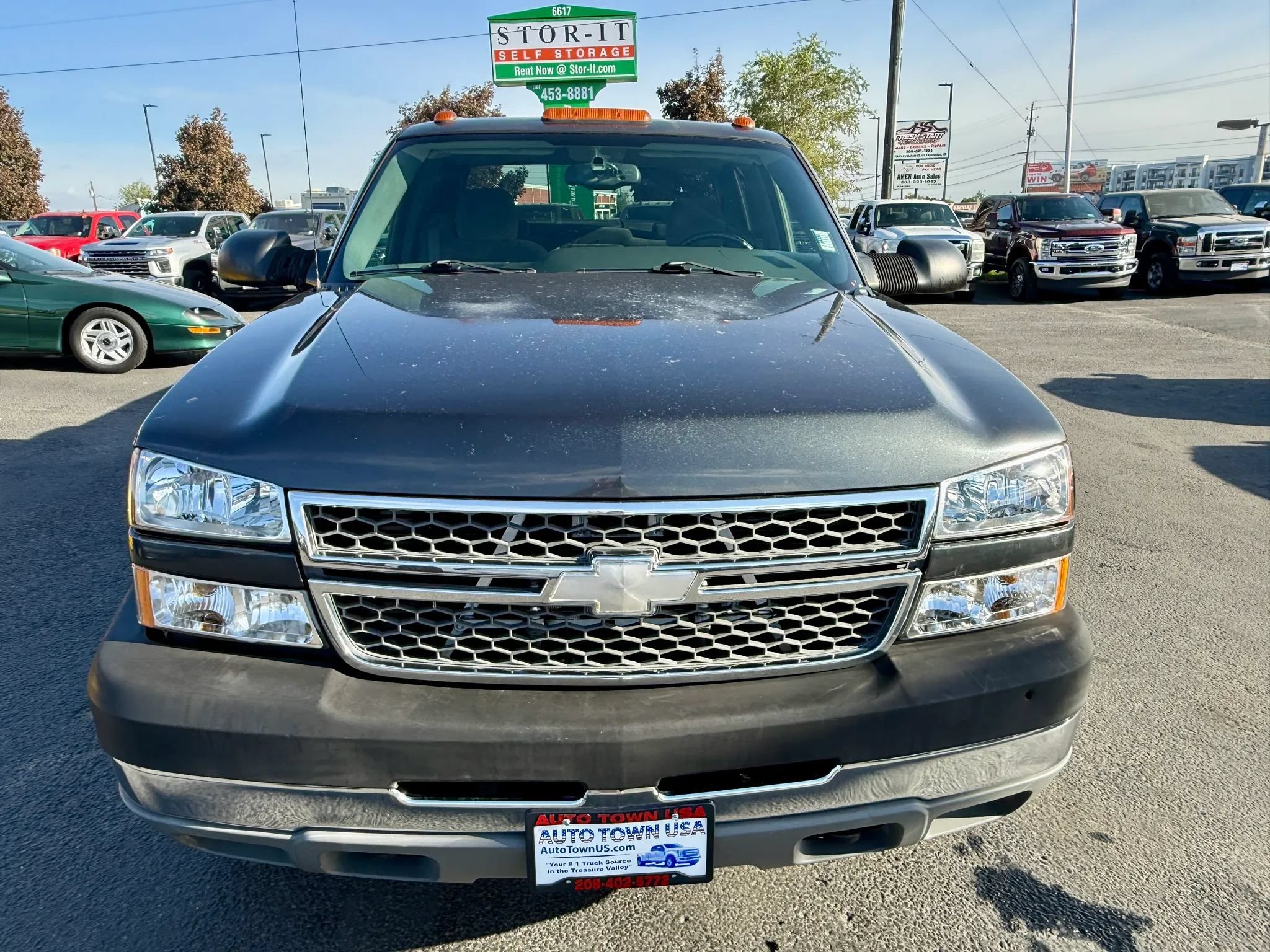 Used 2005 Chevrolet Silverado 3500 LS w/ Heavy-Duty Power Package AWD/4WD image 8