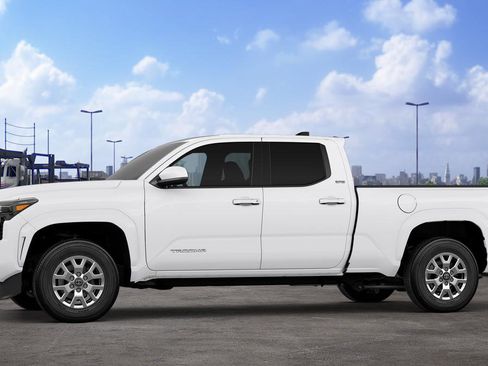 New 2026 Toyota Tacoma SR5 image 3