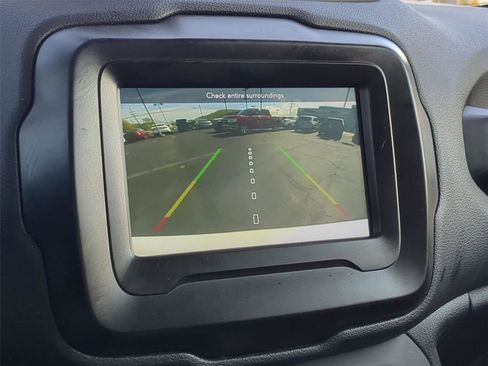 Used 2021 Jeep Renegade Latitude w/ Convenience Group image 20