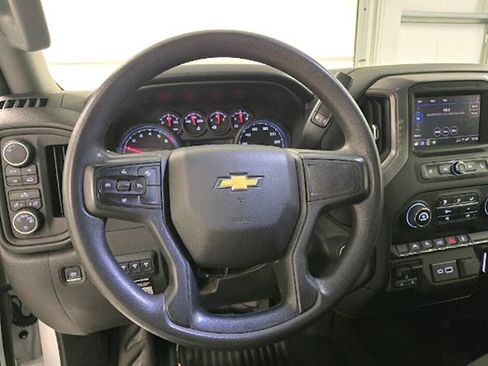 Used 2023 Chevrolet Silverado 1500 W/T w/ Trailering Package AWD/4WD image 11