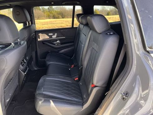 Used 2024 Mercedes-Benz GLS 63 AMG 4MATIC image 27