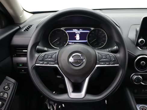 Used 2025 Nissan Sentra SV FWD image 36