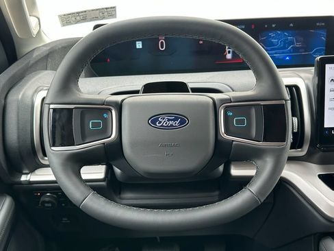 New 2026 Ford Expedition Active AWD/4WD image 9