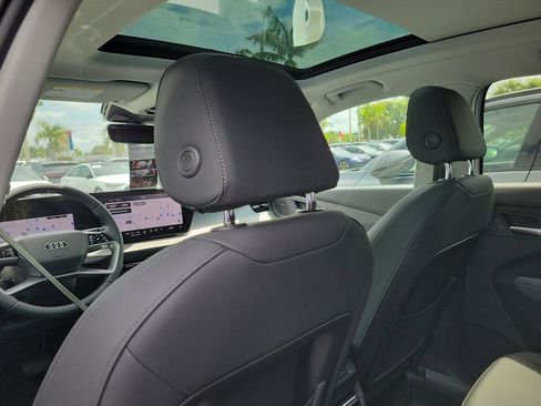 New 2026 Audi Q3 quattro 2.0T AWD/4WD image 25