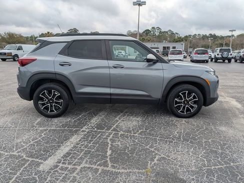 Used 2021 Chevrolet TrailBlazer ACTIV w/ Convenience Package image 3