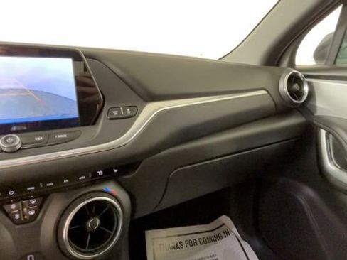 Used 2019 Chevrolet Blazer LT FWD image 35