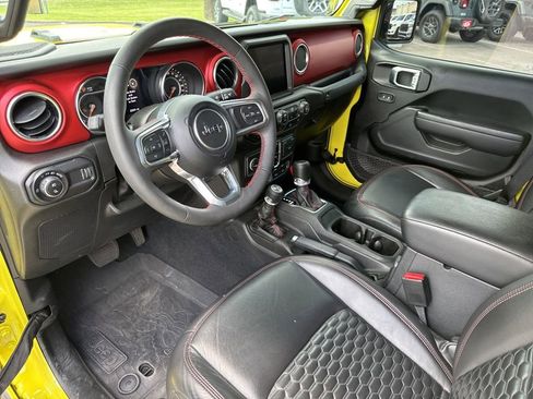 Used 2023 Jeep Gladiator Rubicon w/ LED Lighting Group image 32