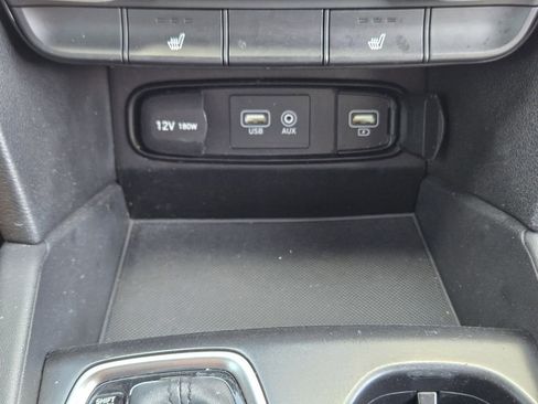 Used 2019 Hyundai Santa Fe SEL image 20