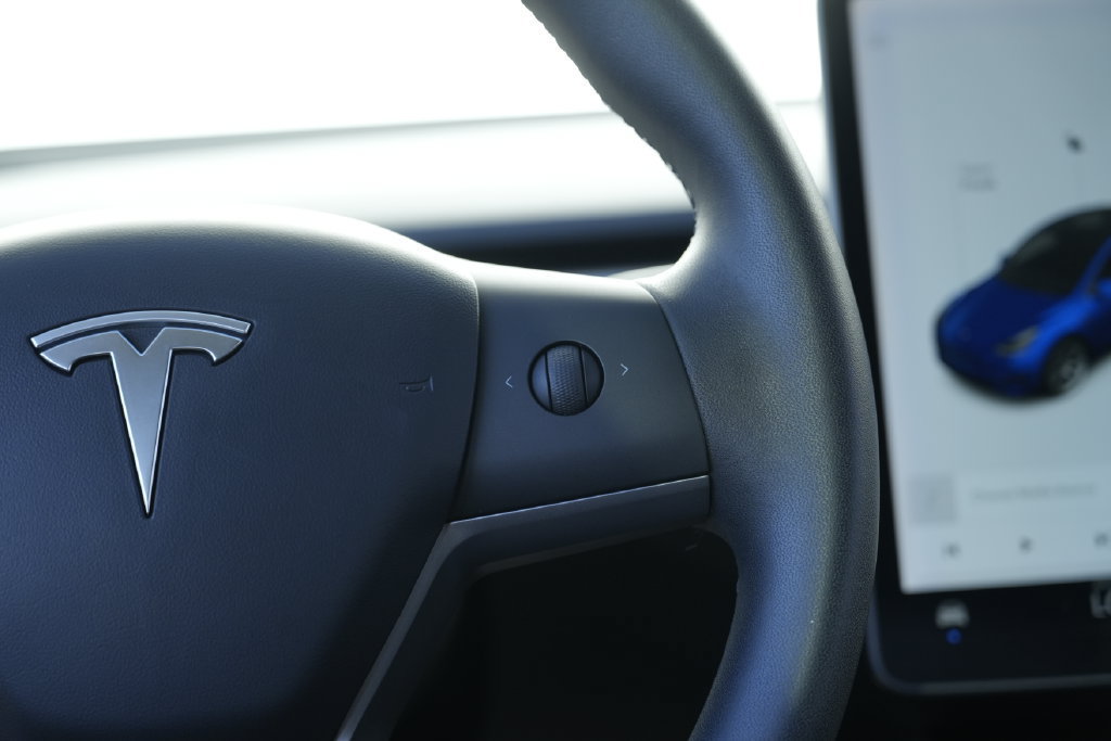 Used 2020 Tesla Model Y Long Range AWD/4WD image 43