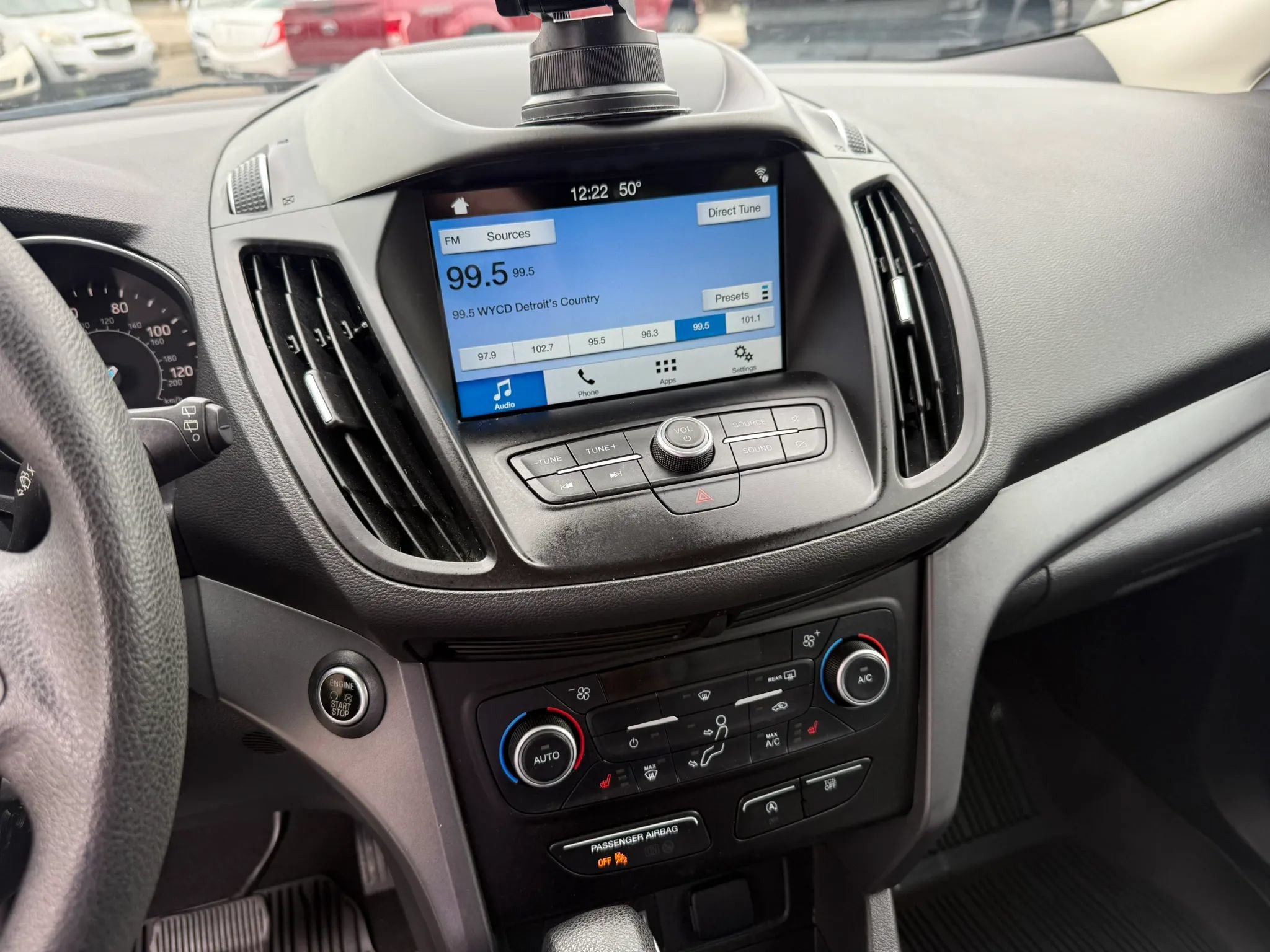 Used 2019 Ford Escape SE FWD image 19