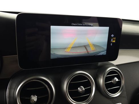Used 2020 Mercedes-Benz GLC 300 4MATIC image 30