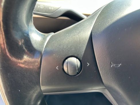 Used 2019 Tesla Model 3 Mid Range RWD image 12
