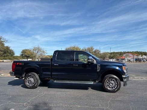 Used 2022 Ford F250 XLT w/ XLT Premium Package image 3