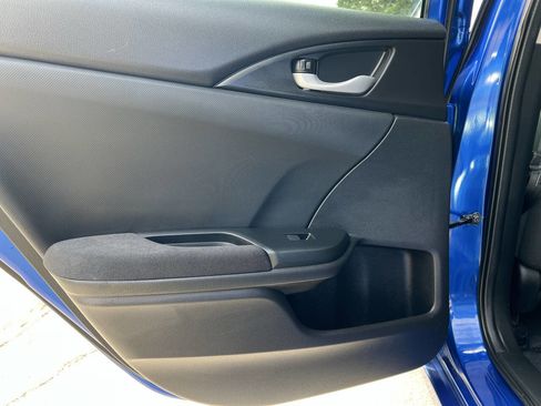 Used 2019 Honda Insight EX image 18