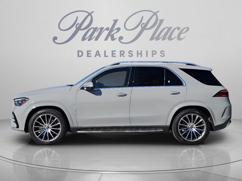 Certified 2024 Mercedes-Benz GLE 580 4MATIC image 2