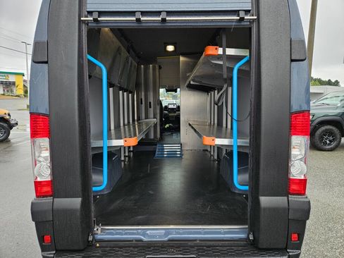 Used 2024 RAM ProMaster 3500 FWD image 12
