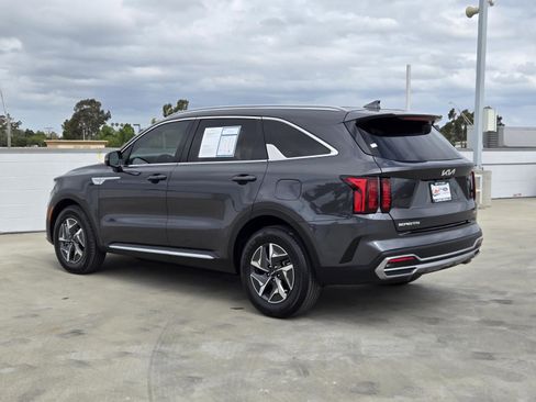 Used 2023 Kia Sorento EX FWD image 6