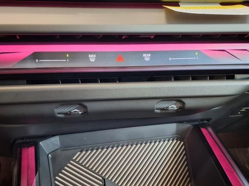 New 2025 BMW X3 xDrive30i w/ Premium Package image 12