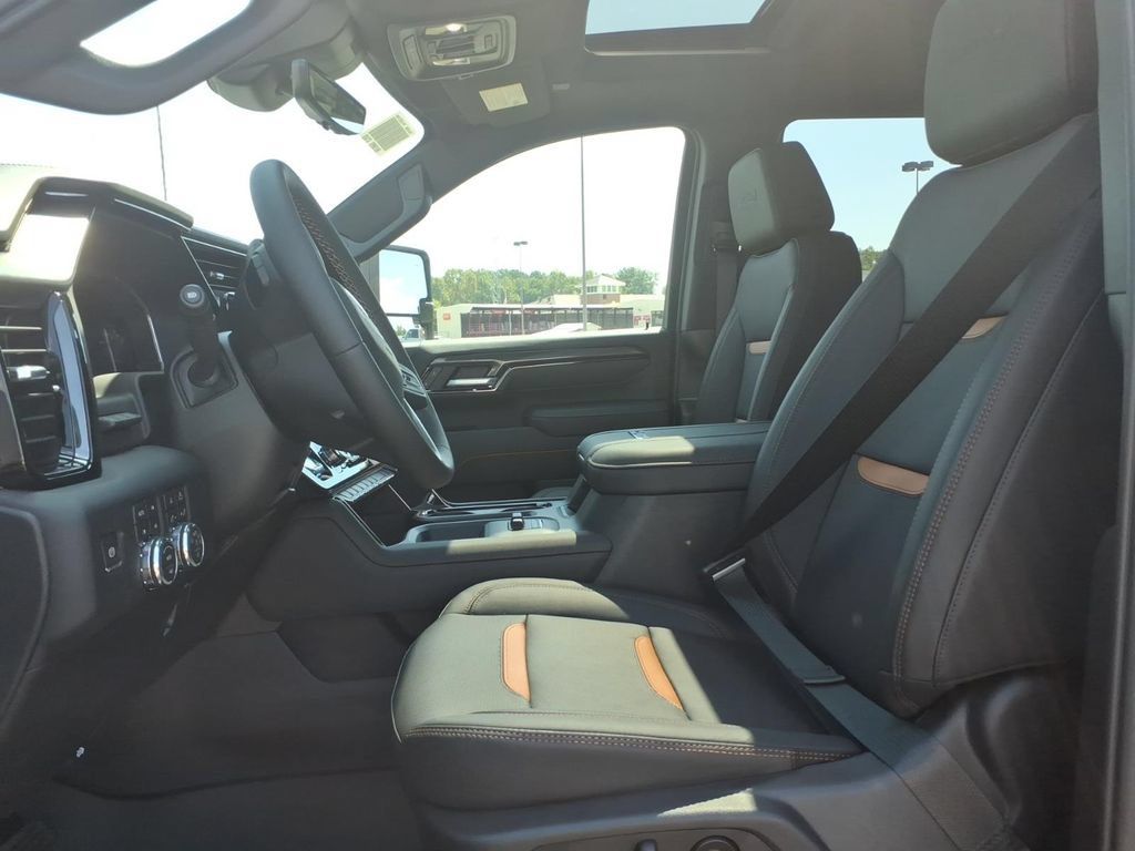 New 2026 GMC Sierra 2500 AT4 w/ Max Trailering Package AWD/4WD image 12