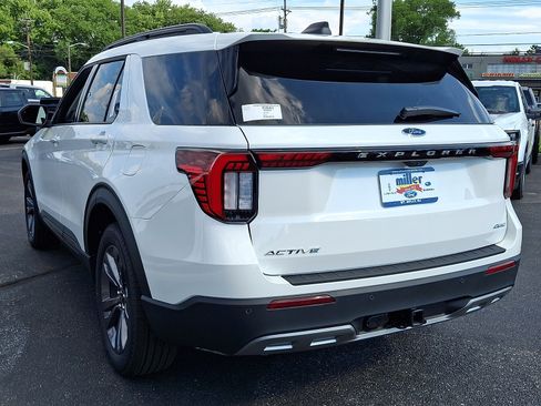 New 2026 Ford Explorer Active w/ Active Comfort Package AWD/4WD image 3
