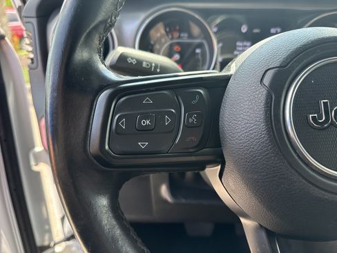 Used 2020 Jeep Wrangler Sport AWD/4WD image 21