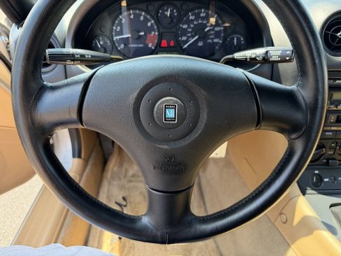 Used 1999 MAZDA MX-5 Miata RWD image 22