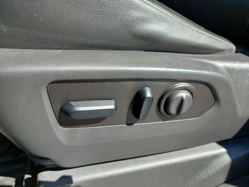 Used 2020 Chevrolet Silverado 1500 LTZ w/ LTZ Premium Package image 24