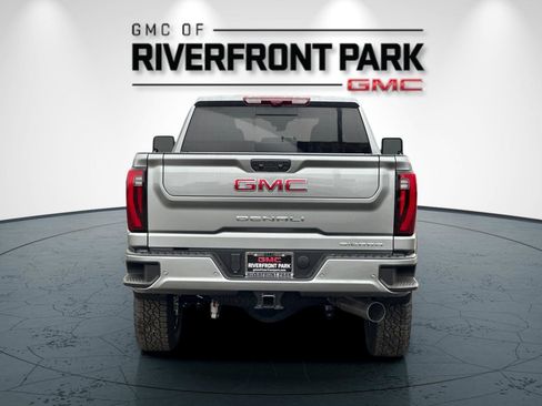 New 2026 GMC Sierra 2500 Denali w/ Denali Reserve Package image 4