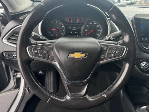 Used 2020 Chevrolet Malibu RS image 17