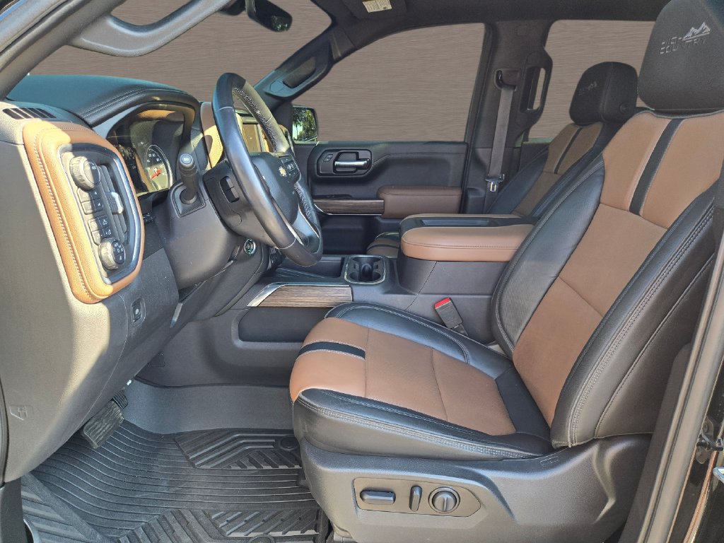 Used 2021 Chevrolet Silverado 1500 High Country w/ Technology Package AWD/4WD image 21