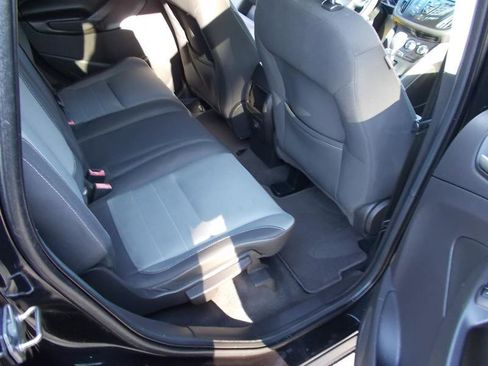 Used 2015 Ford Escape SE image 23