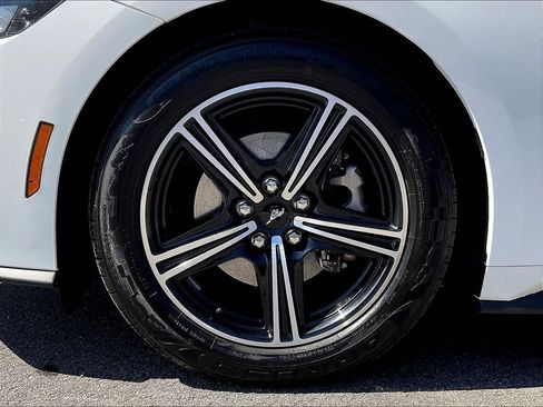 Used 2025 Ford Mustang Premium RWD image 22