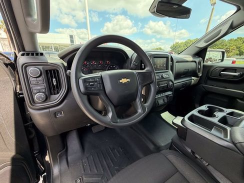 Used 2022 Chevrolet Silverado 1500 Custom AWD/4WD image 18