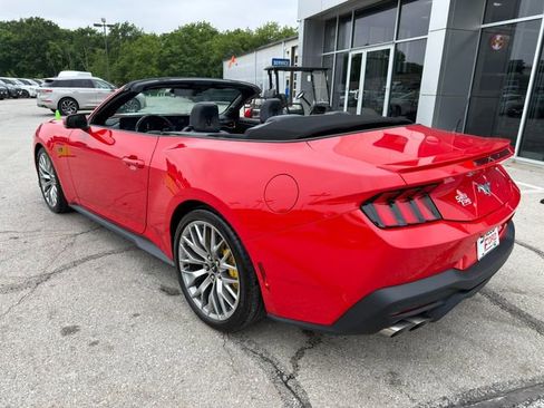 Used 2024 Ford Mustang Premium RWD image 5