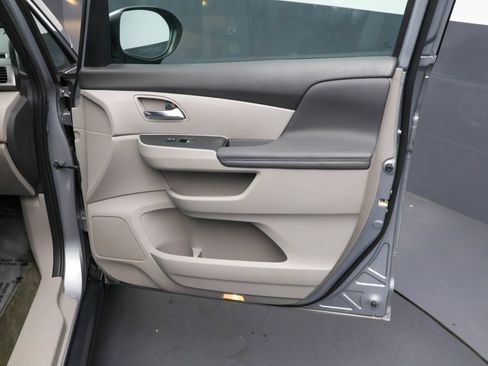 Used 2016 Honda Odyssey EX-L image 34