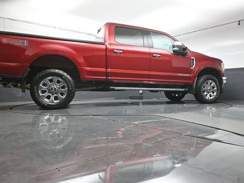 Used 2017 Ford F250 Lariat w/ Lariat Ultimate Package AWD/4WD image 38